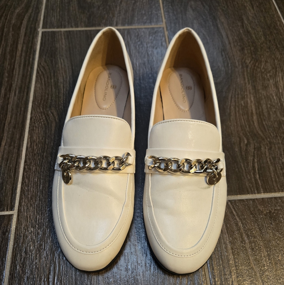 Bandolino flats